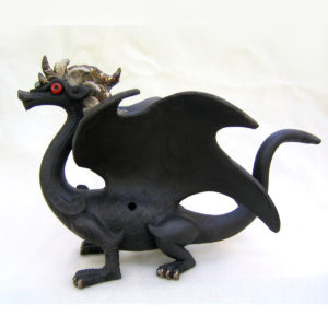 Dragon ailé noir